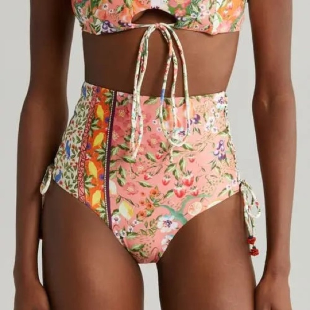 Agua Bendita Hope Seed Reversible High Waist Bikini
Bottoms